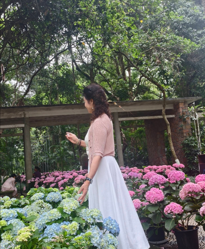 覃美丰